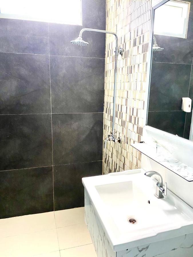 Os Hotel Tanjung Uncang Sagulung Экстерьер фото